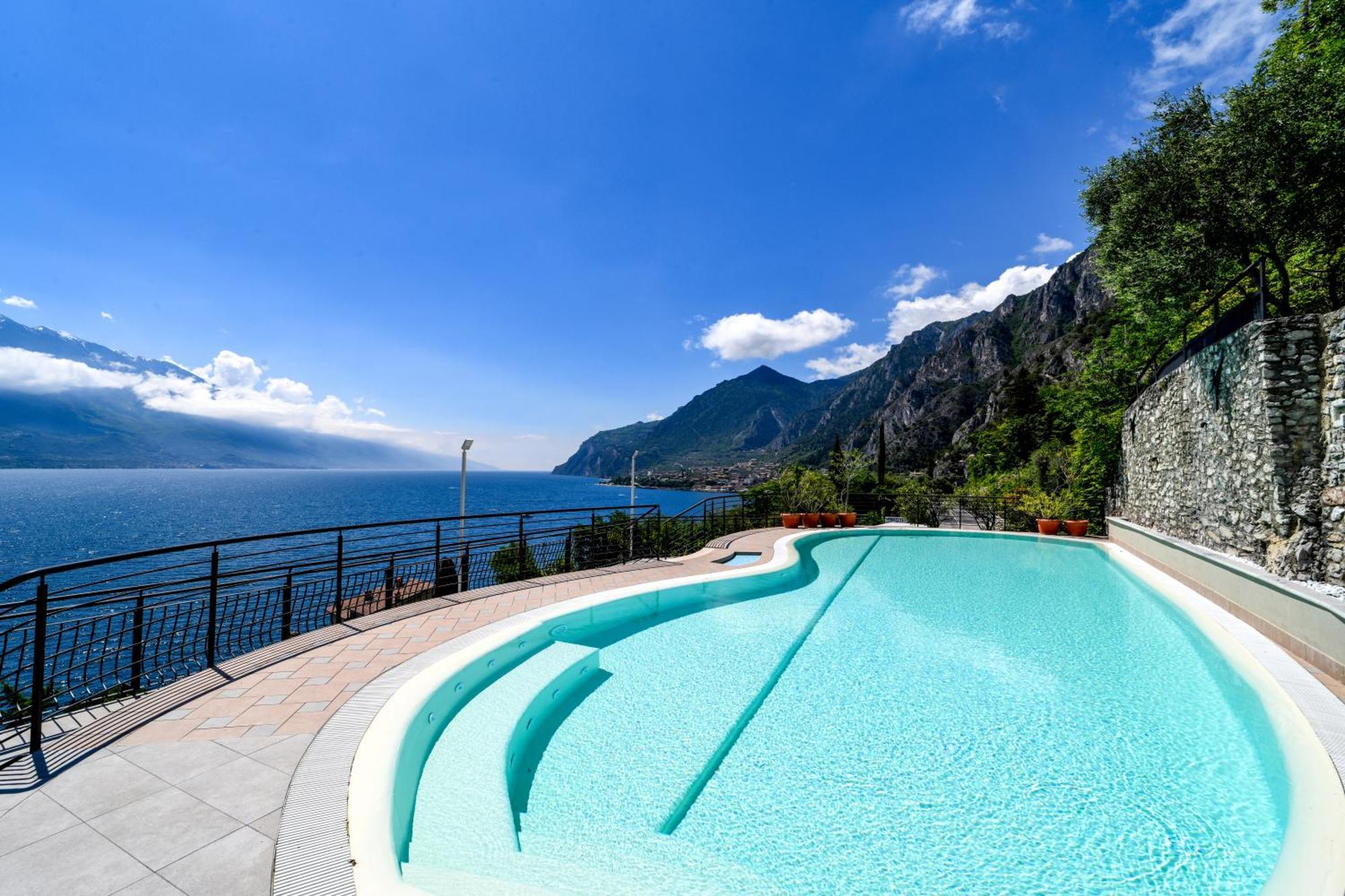 Hotel Villa Dirce Limone sul Garda Zewnętrze zdjęcie