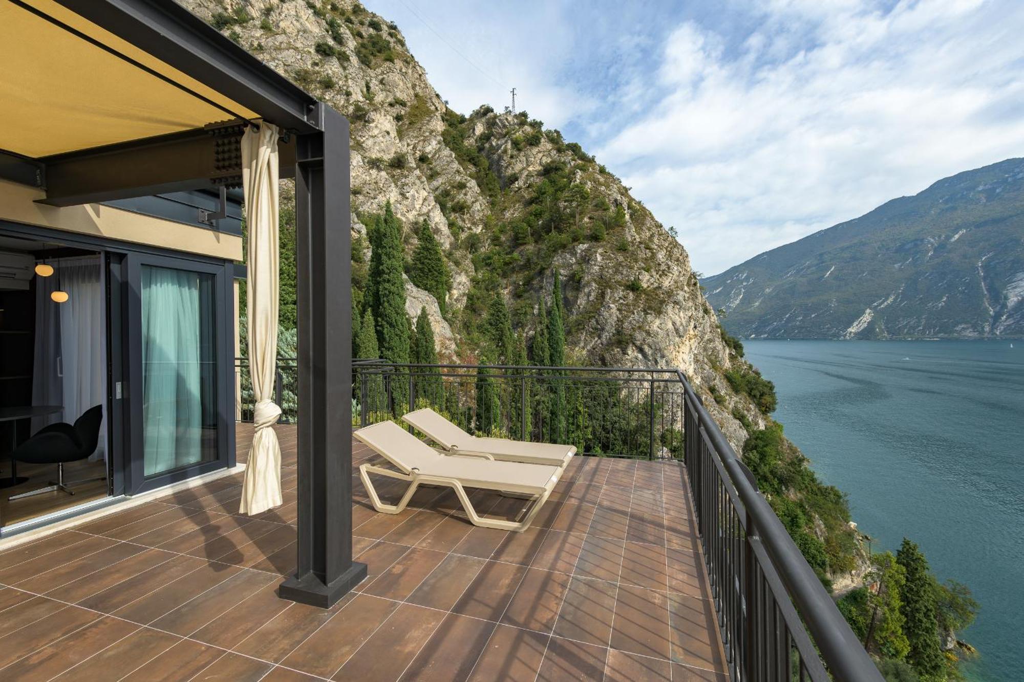 Hotel Villa Dirce Limone sul Garda Zewnętrze zdjęcie