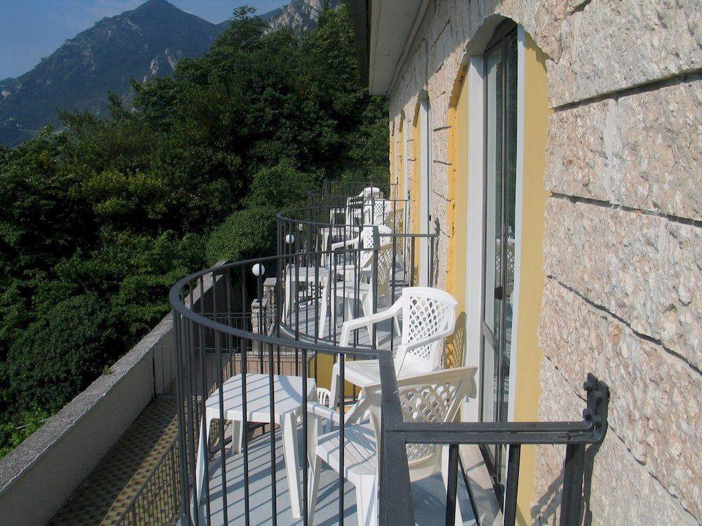 Hotel Villa Dirce Limone sul Garda Zewnętrze zdjęcie