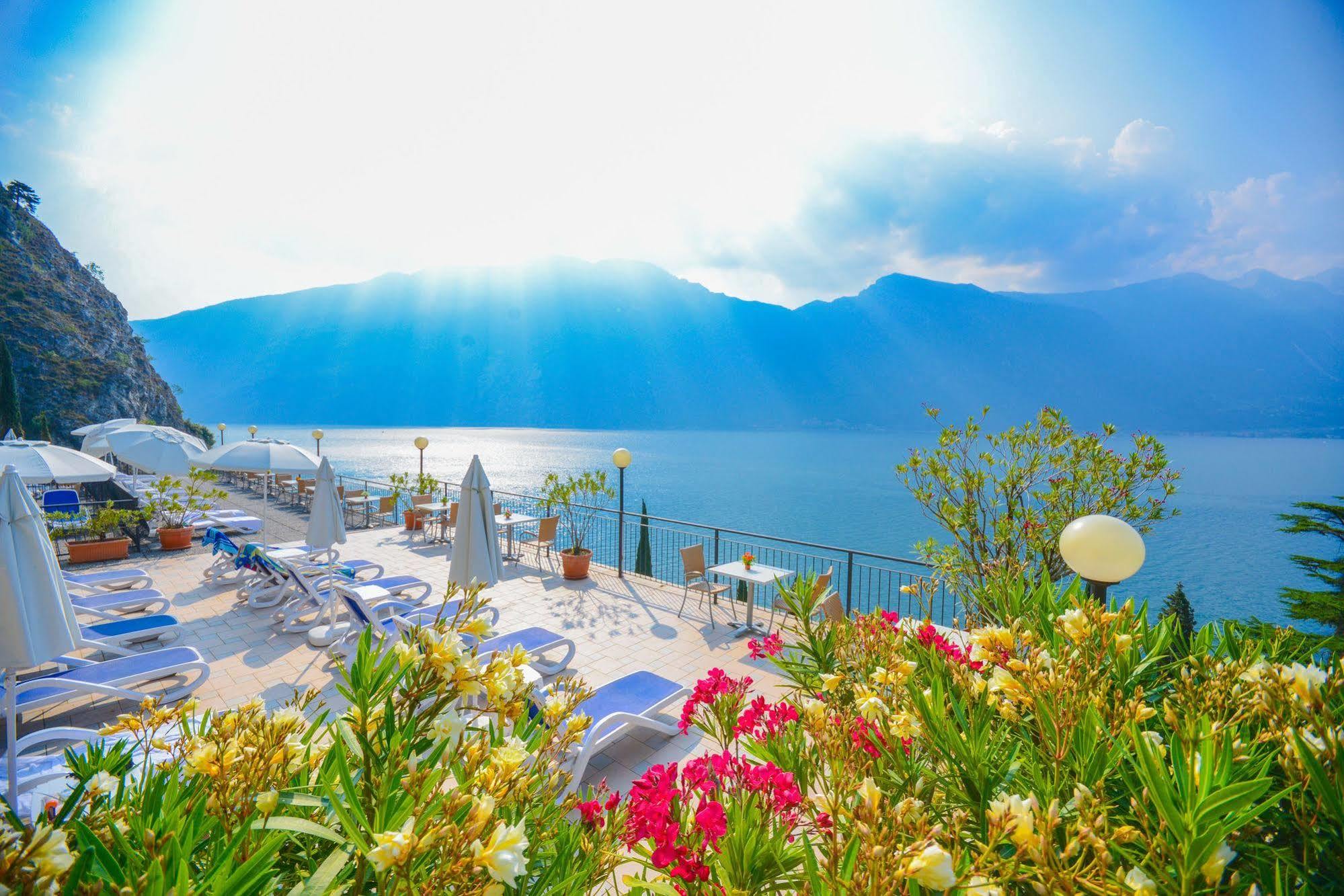 Hotel Villa Dirce Limone sul Garda Zewnętrze zdjęcie